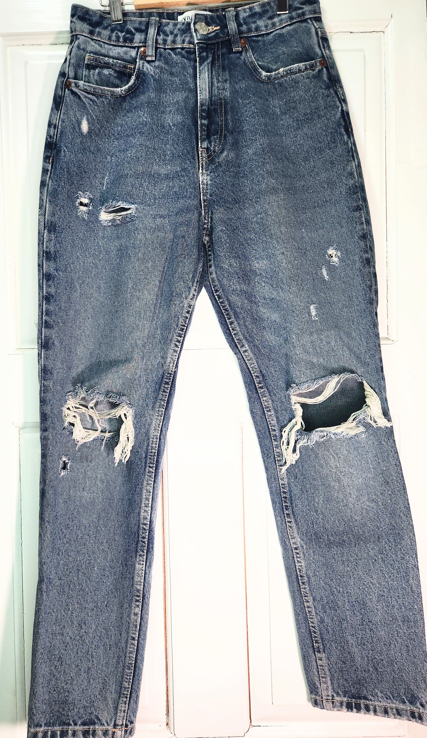 Zara Size 27 Ankle jeans