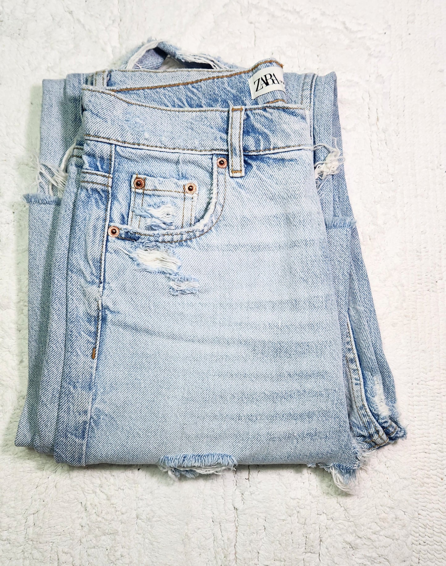 Zara distressed light high waist Jeans USA 4