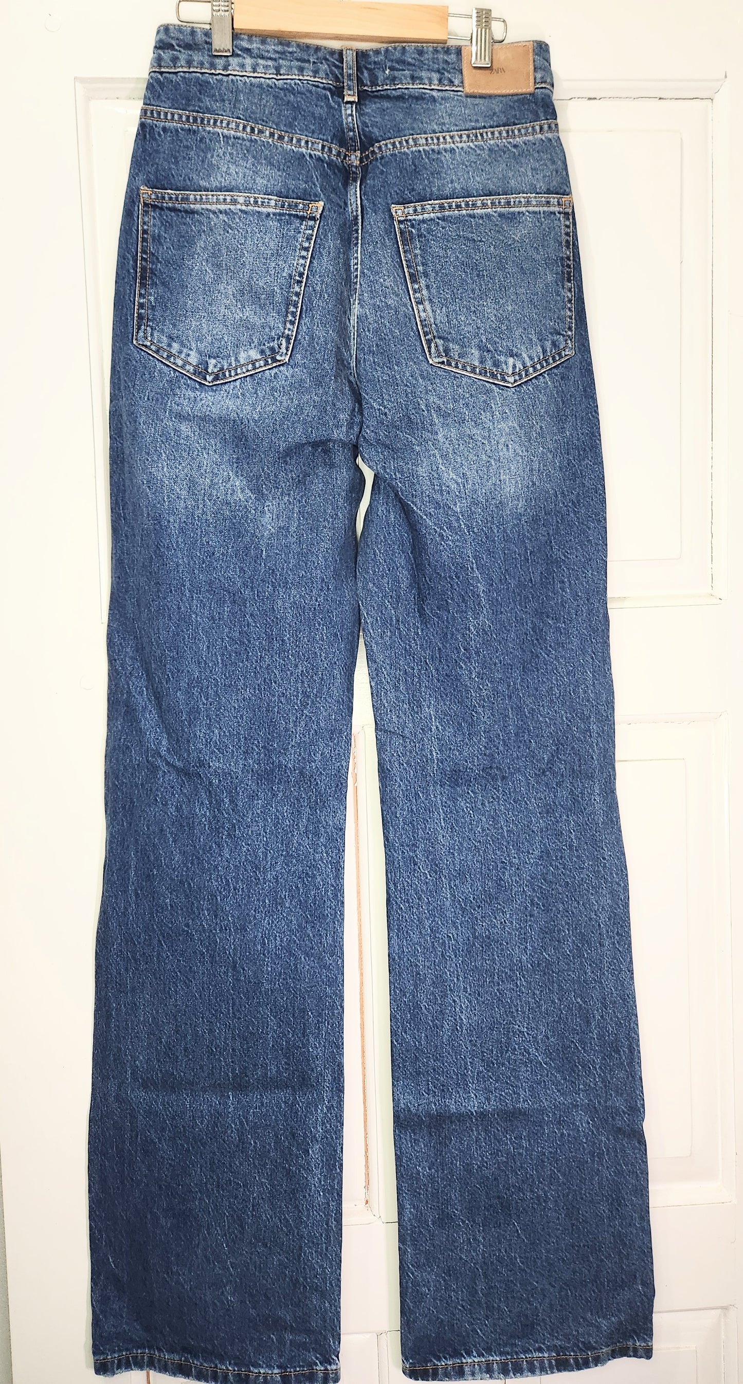 Zara Medium Wash Straight leg denim size 4