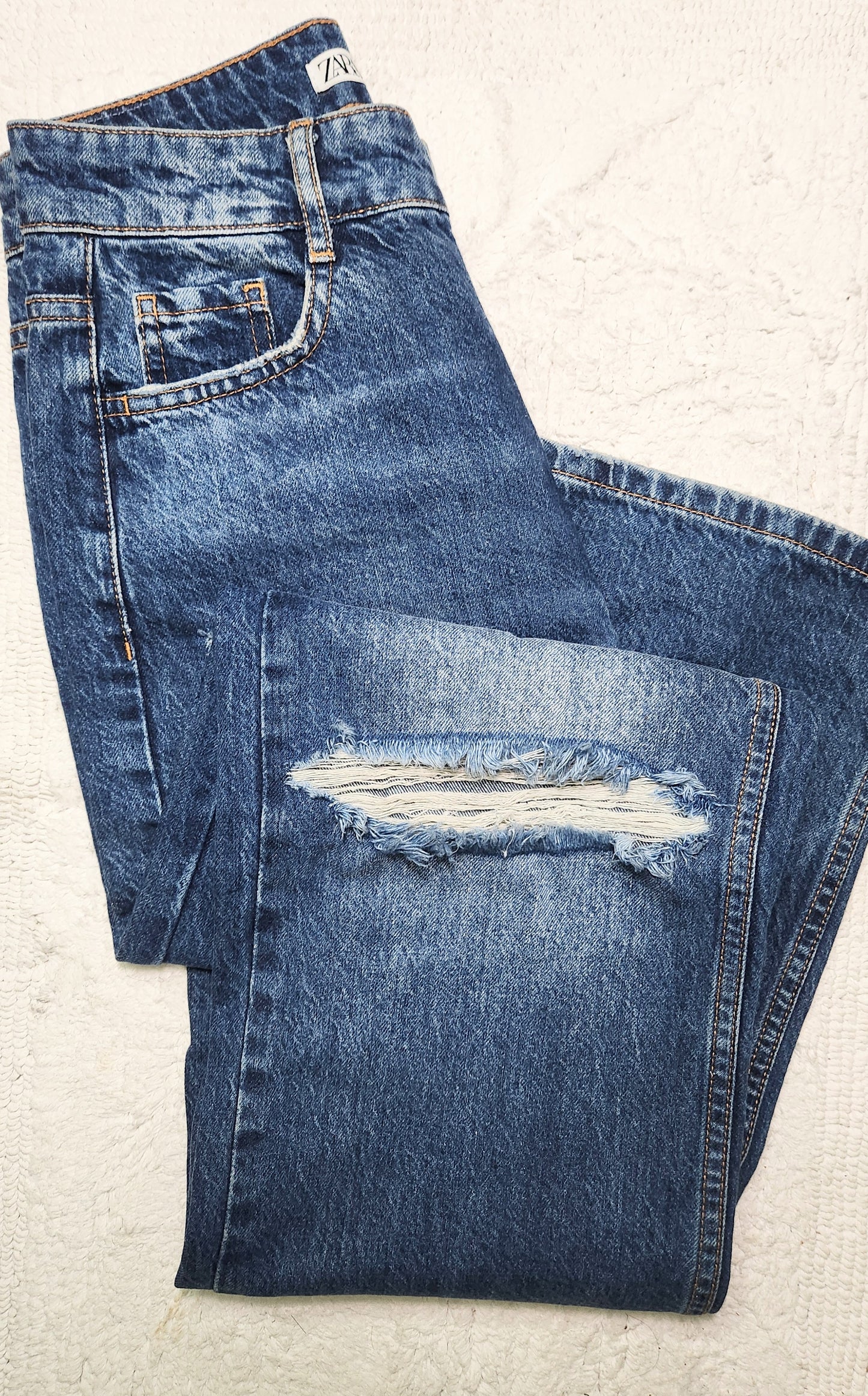 Zara Medium Wash Straight leg denim size 4