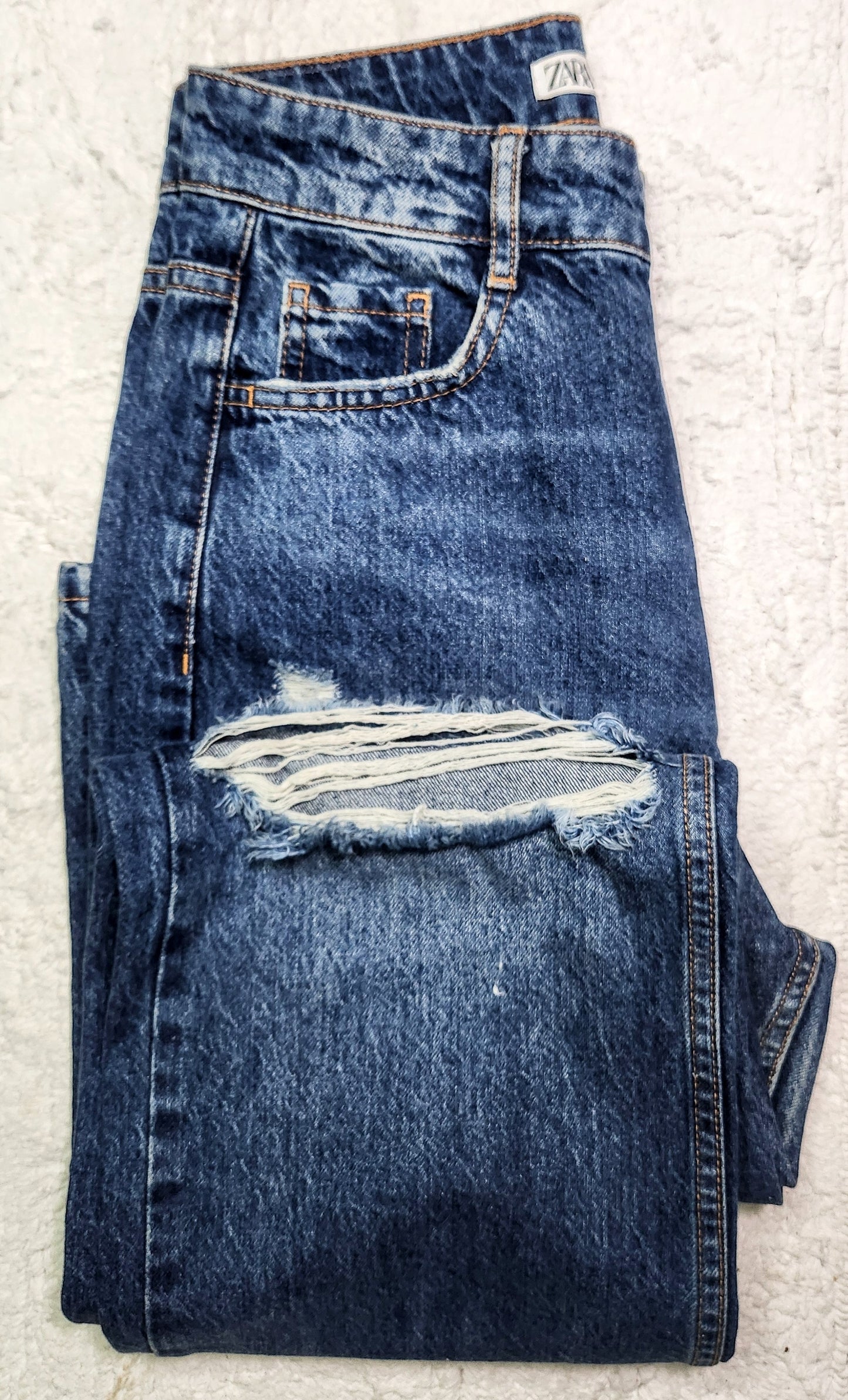 Zara Medium Wash Straight leg denim size 4