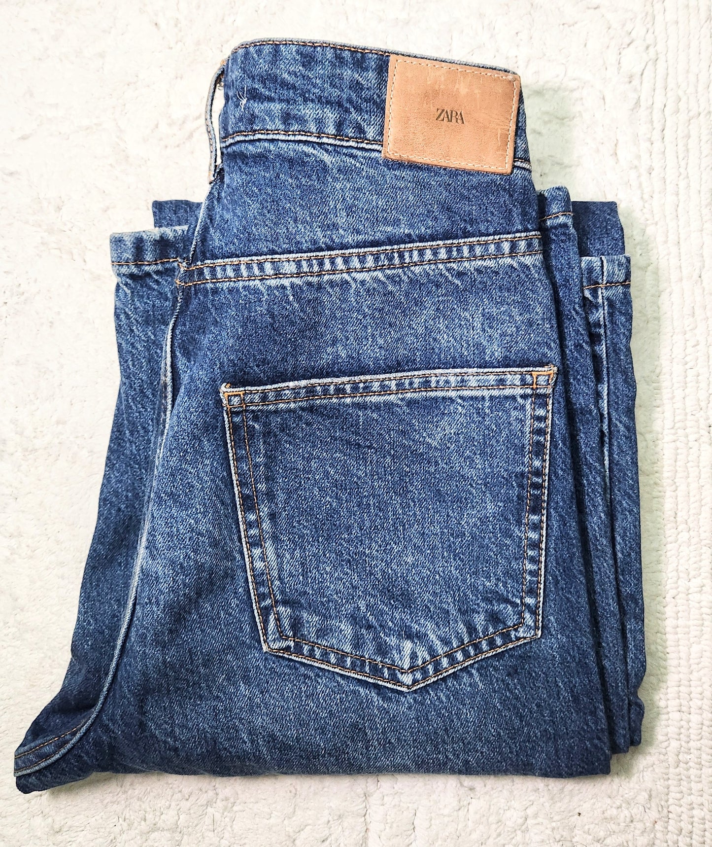 Zara Medium Wash Straight leg denim size 4